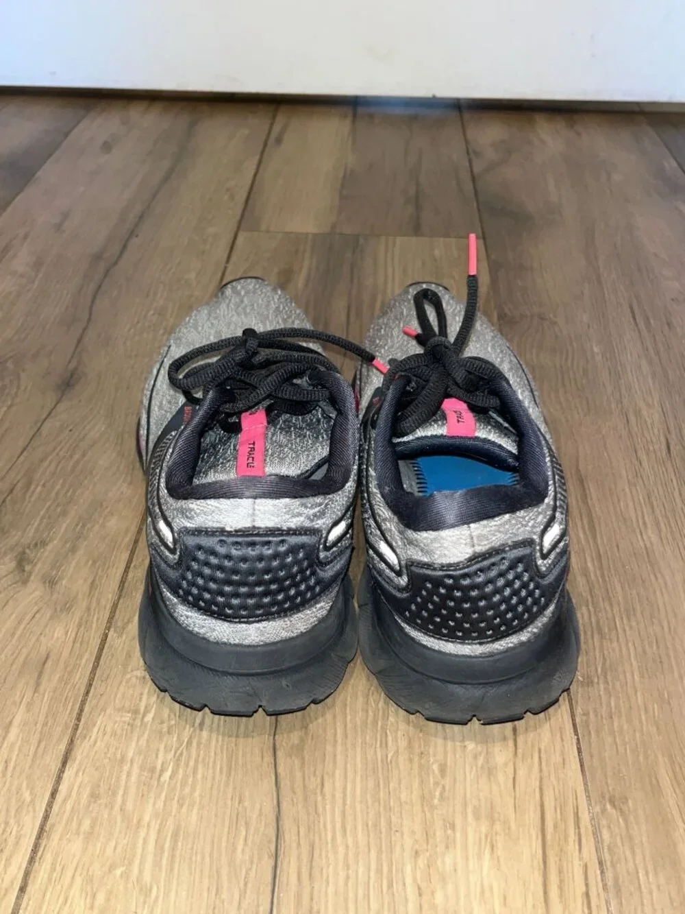 Brooks Trace Womens Running Shoes Gray/Black/Pink Size 9.5